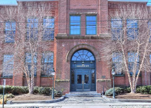 Property at 25 Grand St Apt 158, Norwalk, CT 06851, 1 bath