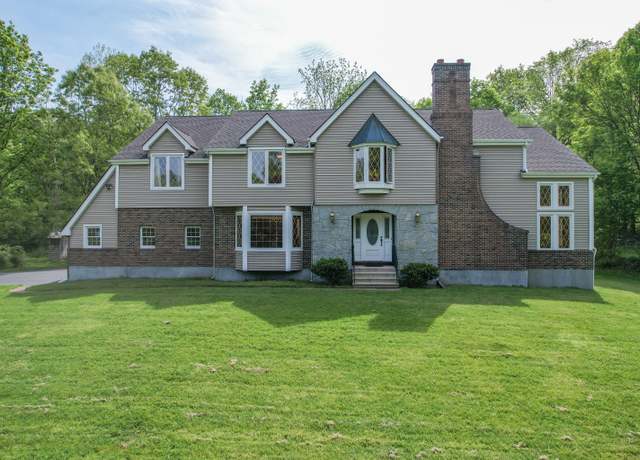 Property at 345 Pratt St, Southington, CT 06489, 3 beds, 2.5 baths