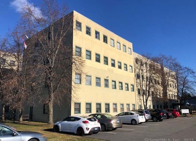 Property at 129 Judd Sq #129, Wallingford, CT 06492, 1 bed, 1 bath