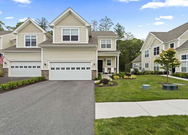 Property at 181 Ridgewood Dr #181, Middlebury, CT 06762, 3 beds, 2.5 baths