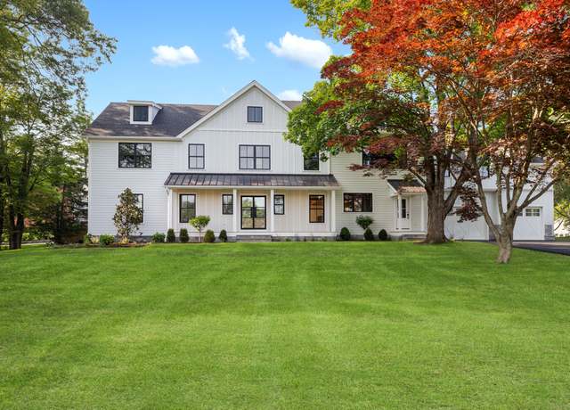 Property at 52 Garibaldi Ln, New Canaan, CT 06840, 6 beds, 5.5 baths