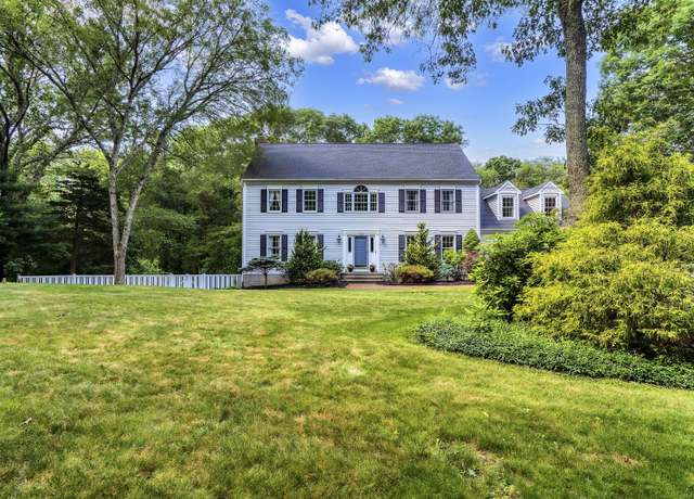 Property at 412 Little Meadow Rd, Guilford, CT 06437, 4 beds, 3 baths