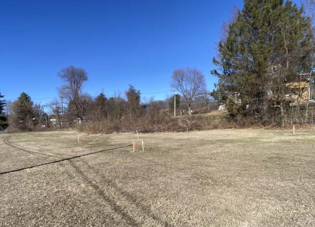 Property at 265 Rainbow Rd, Windsor, CT 06095