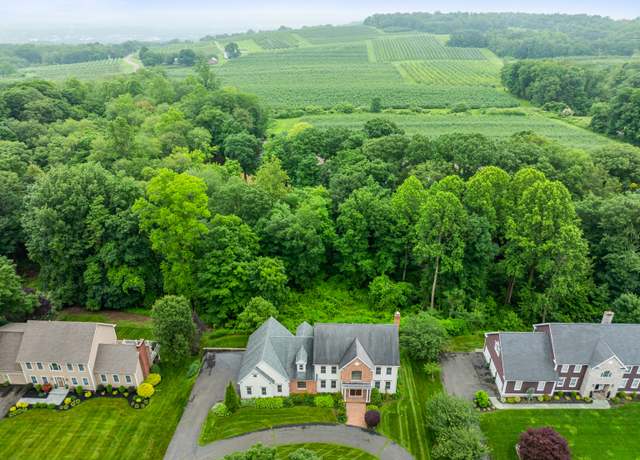Property at 9 Autumn Leaves Rd, Wallingford, CT 06492, 4 beds, 4.5 baths