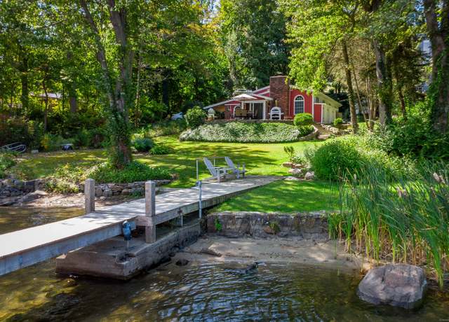 Property at 71 Cedar Dr, Danbury, CT 06810, 4 beds, 1.5 baths