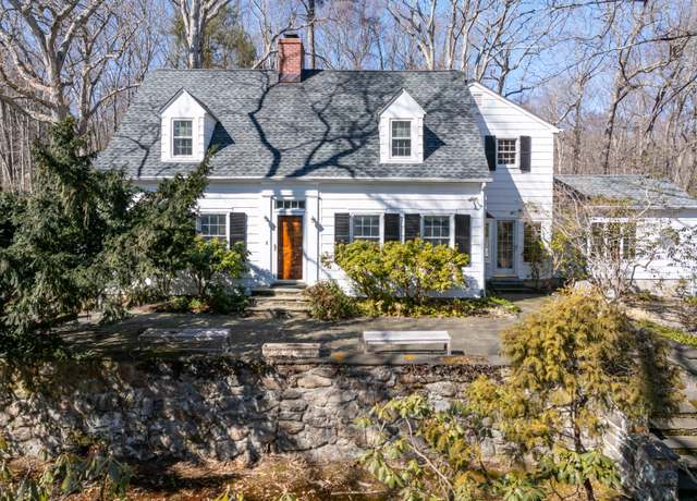 Property at 34 Haviland Dr, Stamford, CT 06903, 4 beds, 3 baths