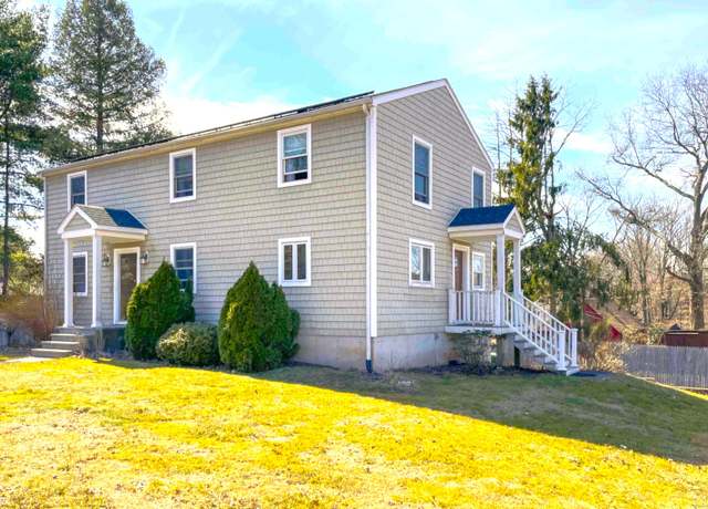 Property at 7 Edgewood Dr, Middletown, CT 06457, 4 beds, 3 baths