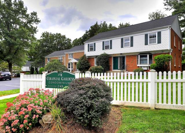 Property at 245 Sunnyridge Ave Apt 2, Fairfield, CT 06824, 3 beds, 1.5 baths