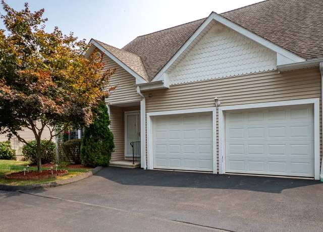 Property at 2950 State St #6, Hamden, CT 06517, 2 beds, 2 baths
