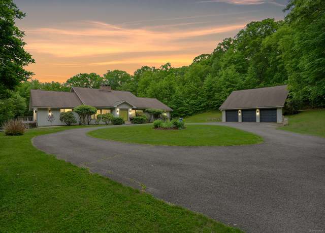 Property at 220 Church Hill Rd, Woodbury, CT 06798, 3 beds, 3.5 baths