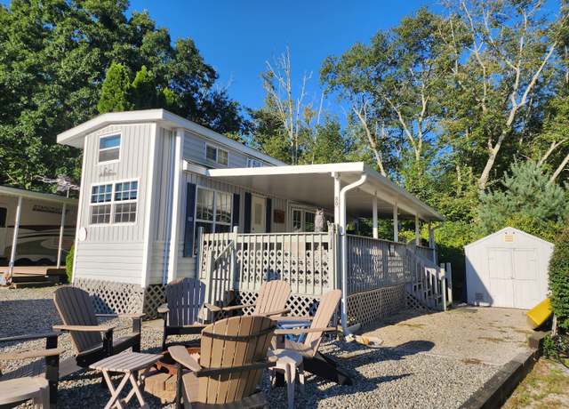 Property at 262 L 80 Shetucket Tpke #80, Griswold, CT 06351, 1 bed, 1 bath