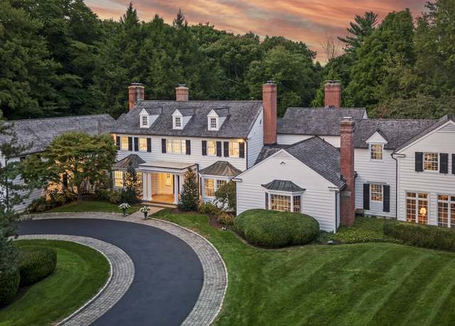 Property at 87 N Wilton Rd, New Canaan, CT 06840, 6 beds, 6 baths