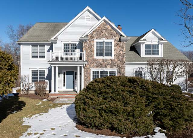 Property at 51 W Rock Trl, Stamford, CT 06902, 5 beds, 4.5 baths