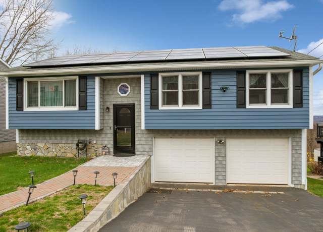 Property at 47 Santoro St, Waterbury, CT 06704, 3 beds, 1.5 baths