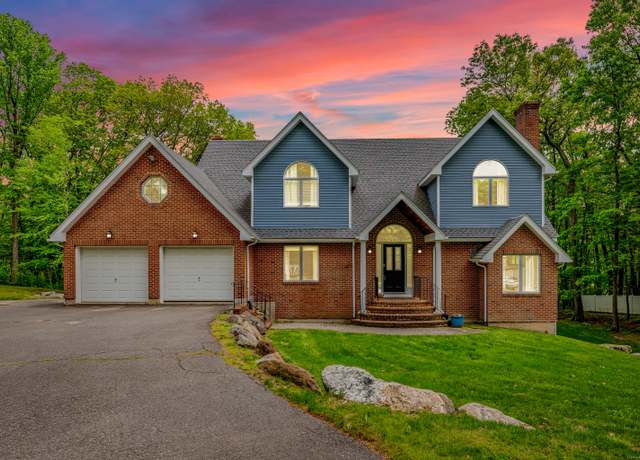 Property at 60 Wildcat Rd, Burlington, CT 06013, 5 beds, 3.5 baths