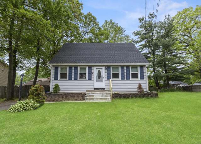 Property at 53 Kalish Ave, Enfield, CT 06082, 3 beds, 1 bath