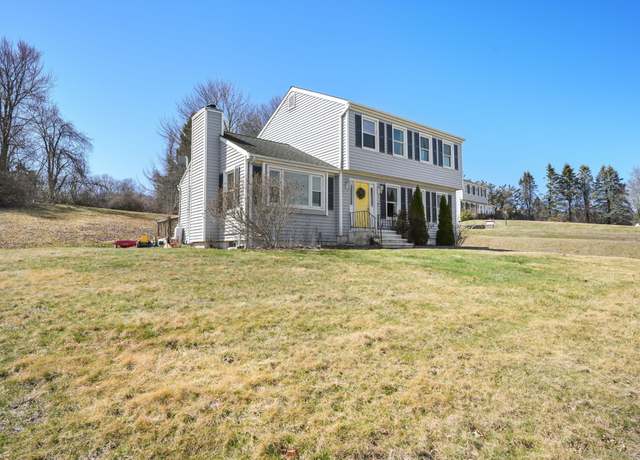 Property at 22 Deer Run Dr, Seymour, CT 06483, 3 beds, 2.5 baths