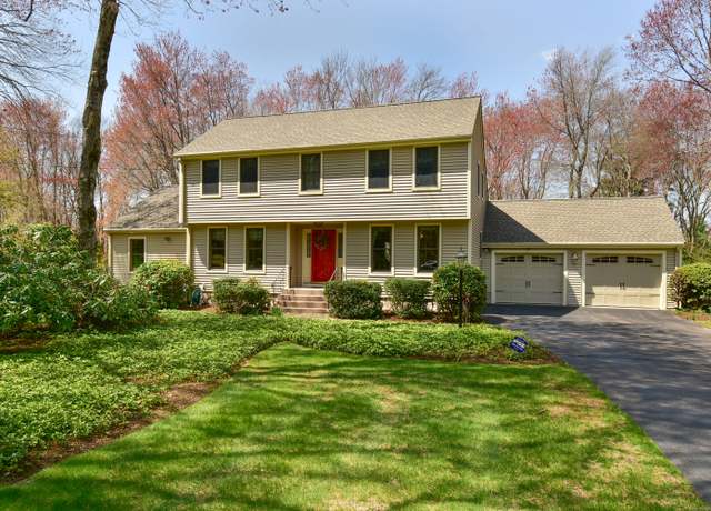 Property at 18 Brighton Ln, Vernon, CT 06066, 4 beds, 3.5 baths