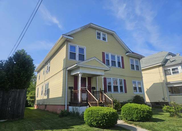 Property at 102 Mapleton St, Hartford, CT 06114, 6 beds, 3 baths