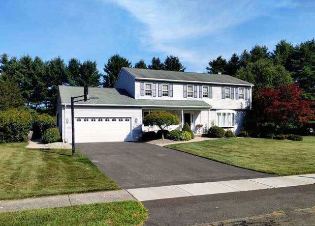 Property at 140 Windshire Dr, South Windsor, CT 06074, 5 beds, 2.5 baths