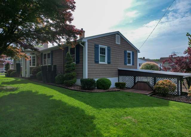 Property at 3 Aldorisio St, Watertown, CT 06779, 5 beds, 3.5 baths