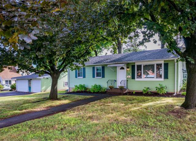 Property at 6 Center Ct, Newington, CT 06111, 2 beds, 2 baths