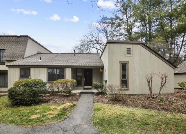 Property at 8 Byron Dr #8, Avon, CT 06001, 2 beds, 2 baths