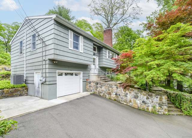Property at 525 Bennetts Farm Rd, Ridgefield, CT 06877, 3 beds, 2.5 baths