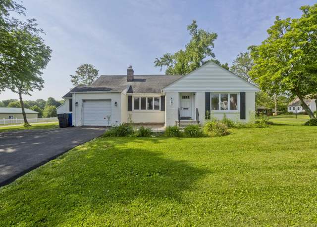 Property at 677 Thompsonville Rd, Suffield, CT 06078, 3 beds, 1 bath