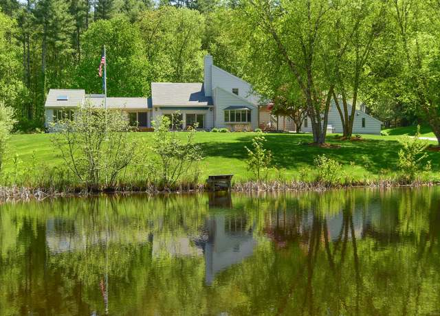 Property at 128 Slater Rd, Tolland, CT 06084, 3 beds, 2.5 baths