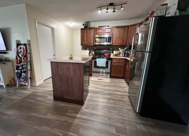 Property at 2110 Harbor View Dr #2110, Rocky Hill, CT 06067, 1 bed, 1 bath
