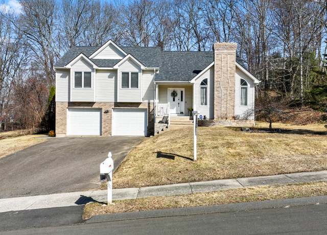 Property at 111 Georgetown Dr, Watertown, CT 06795, 3 beds, 2.5 baths