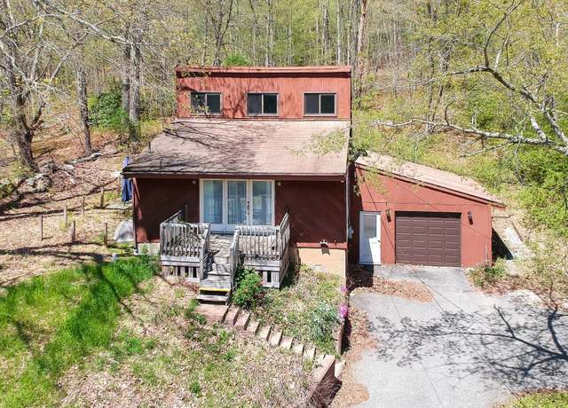 Property at 14 Strnad Rd, Lisbon, CT 06351, 2 beds, 2 baths