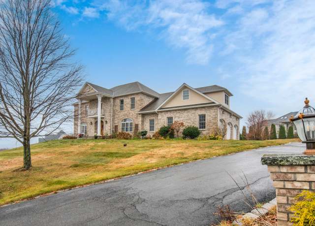 Property at 229 Bella Vista Dr, Watertown, CT 06795, 4 beds, 4 baths