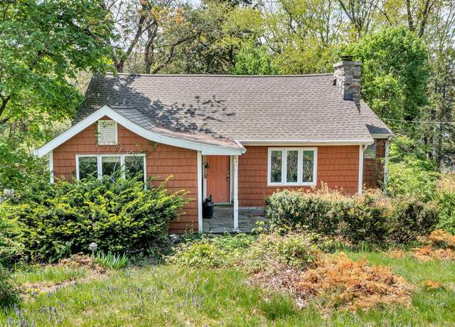 Property at 22 Ridge Rd, New Fairfield, CT 06812, 2 beds, 1.5 baths