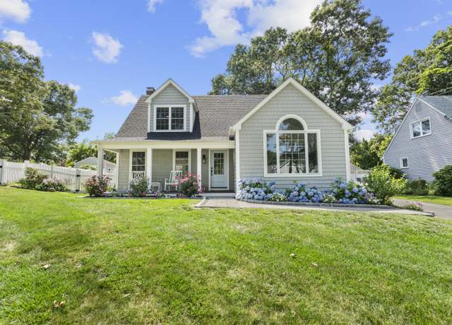 Property at 11 Osprey Rd, Old Saybrook, CT 06475, 3 beds, 3.5 baths