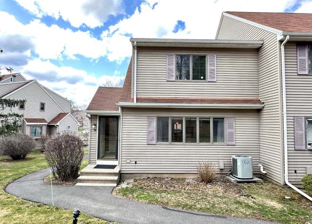 Property at 78 Woodcock Ct #78, Windsor Locks, CT 06096, 2 beds, 2.5 baths