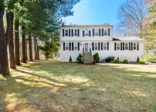 Property at 129 Guernseytown Rd, Watertown, CT 06795, 3 beds, 2.5 baths