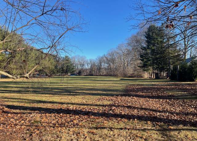 Property at 194 N Airline Rd, Wallingford, CT 06492