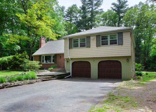 Property at 10 David Dr, Simsbury, CT 06070, 4 beds, 2.5 baths