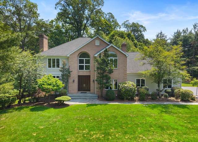 Property at 1 Mountaincrest Dr, Cheshire, CT 06410, 4 beds, 4.5 baths