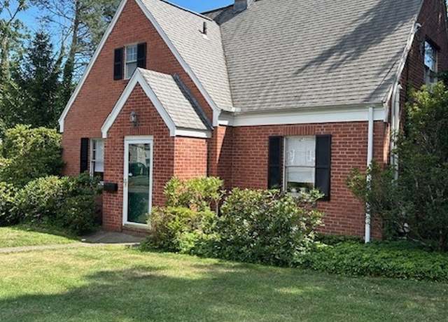 Property at 65 Willard St, Hamden, CT 06518, 2 beds, 1.5 baths