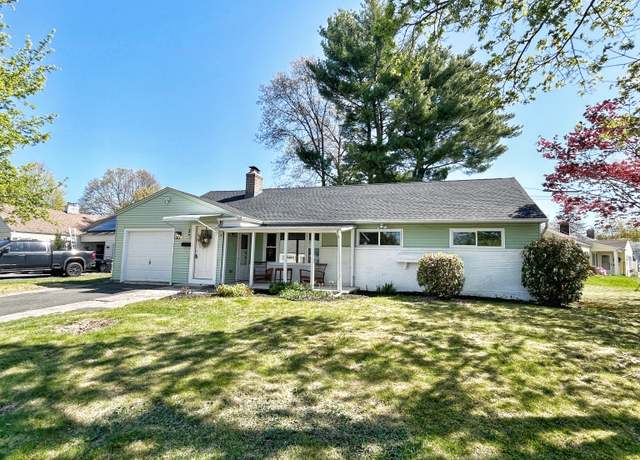 Property at 3 Sanford Rd, Manchester, CT 06042, 3 beds, 1.5 baths