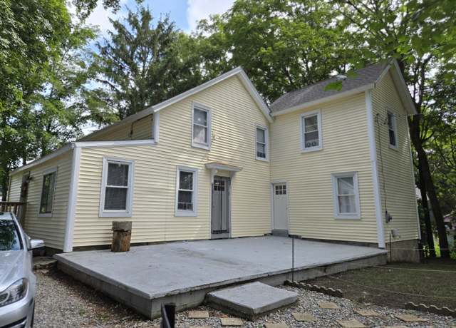 Property at 546 N Main St, Plainfield, CT 06354, 5 beds, 2 baths