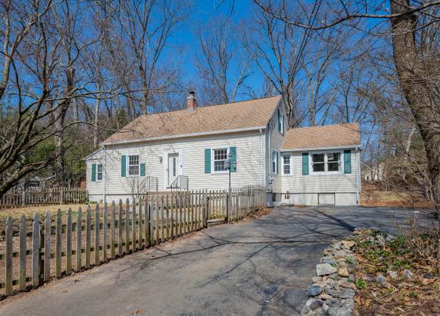 Property at 7 N Forest Cir, West Haven, CT 06516, 3 beds, 2 baths