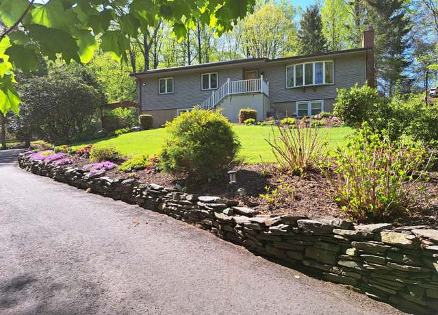 Property at 2780 Meriden Waterbury Tpke, Southington, CT 06444, 3 beds, 1 bath