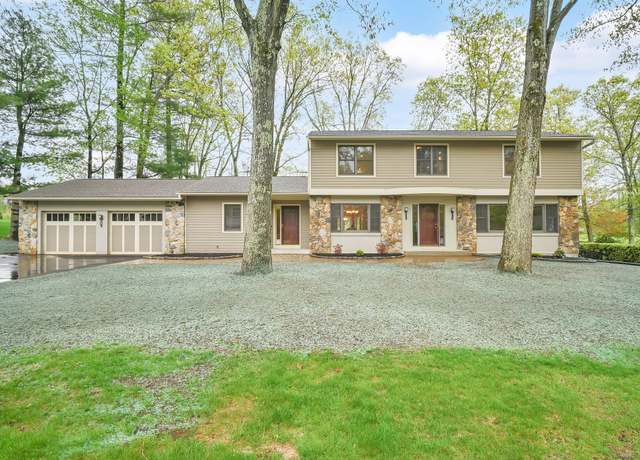 Property at 31 Andreis Trl, South Windsor, CT 06074, 4 beds, 2.5 baths