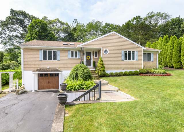 Property at 12 Jay Rd, Stamford, CT 06905, 3 beds, 1 bath