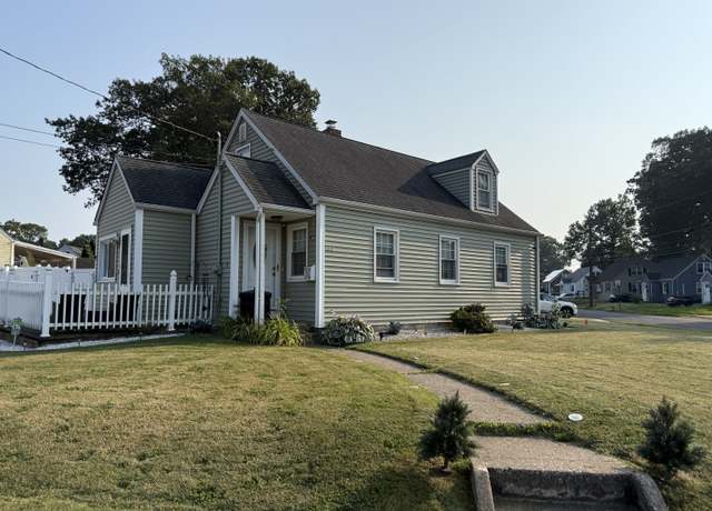 Property at 133 McKinley Dr, New Britain, CT 06053, 3 beds, 1.5 baths