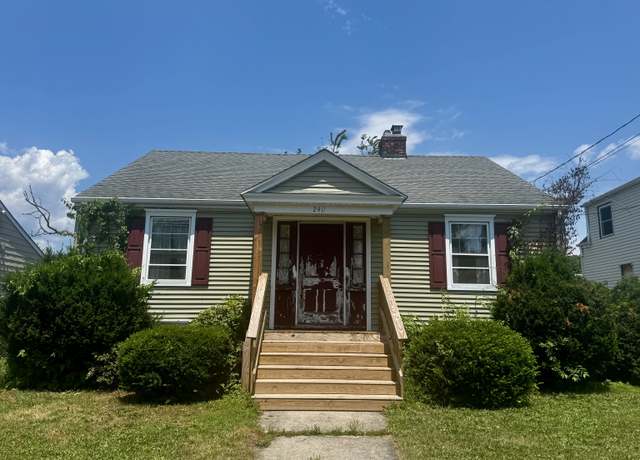Property at 240 Placid Ave, Stratford, CT 06615, 2 beds, 1 bath
